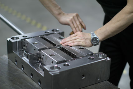 PFA/PVDF Precision Mold Mold — mold